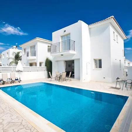 Villa The Complete Guide To Renting Your Exclusive Holiday In With Private Pool&close To The Beach, 1290