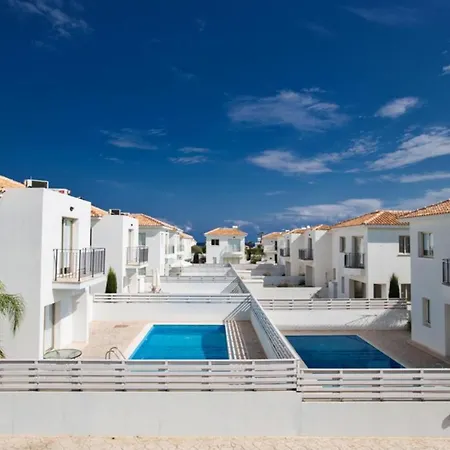 The Complete Guide To Renting Your Exclusive Holiday In With Private Pool&close To The Beach, 1290 Paralimni