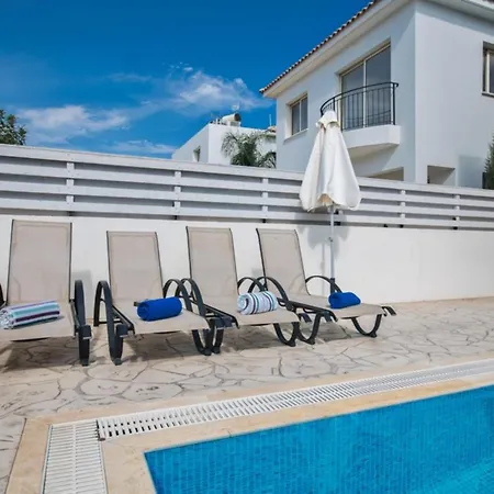 The Complete Guide To Renting Your Exclusive Holiday In With Private Pool&close To The Beach, 1290 * Paralimni