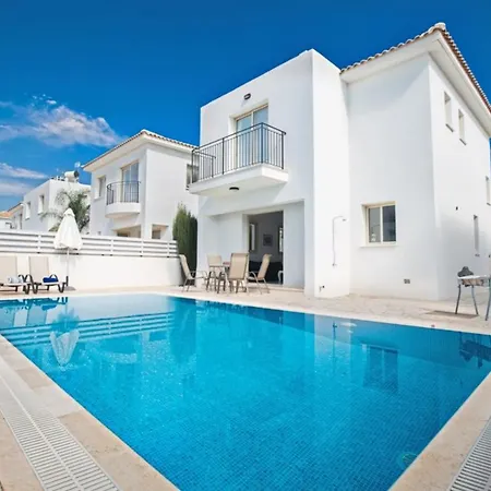The Complete Guide To Renting Your Exclusive Holiday In With Private Pool And Close To The Beach, 1290 * Paralimni