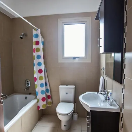 The Complete Guide To Renting Your Exclusive Holiday In With Private Pool And Close To The Beach, 1290 Vilă *